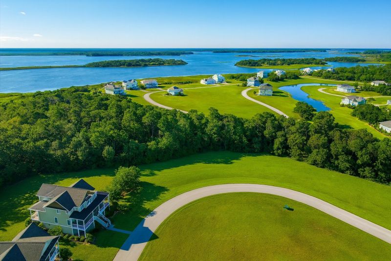 Local Roof Stain Removal in Holly Ridge, NC