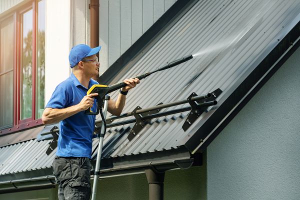 Metal Roof Cleaning Service